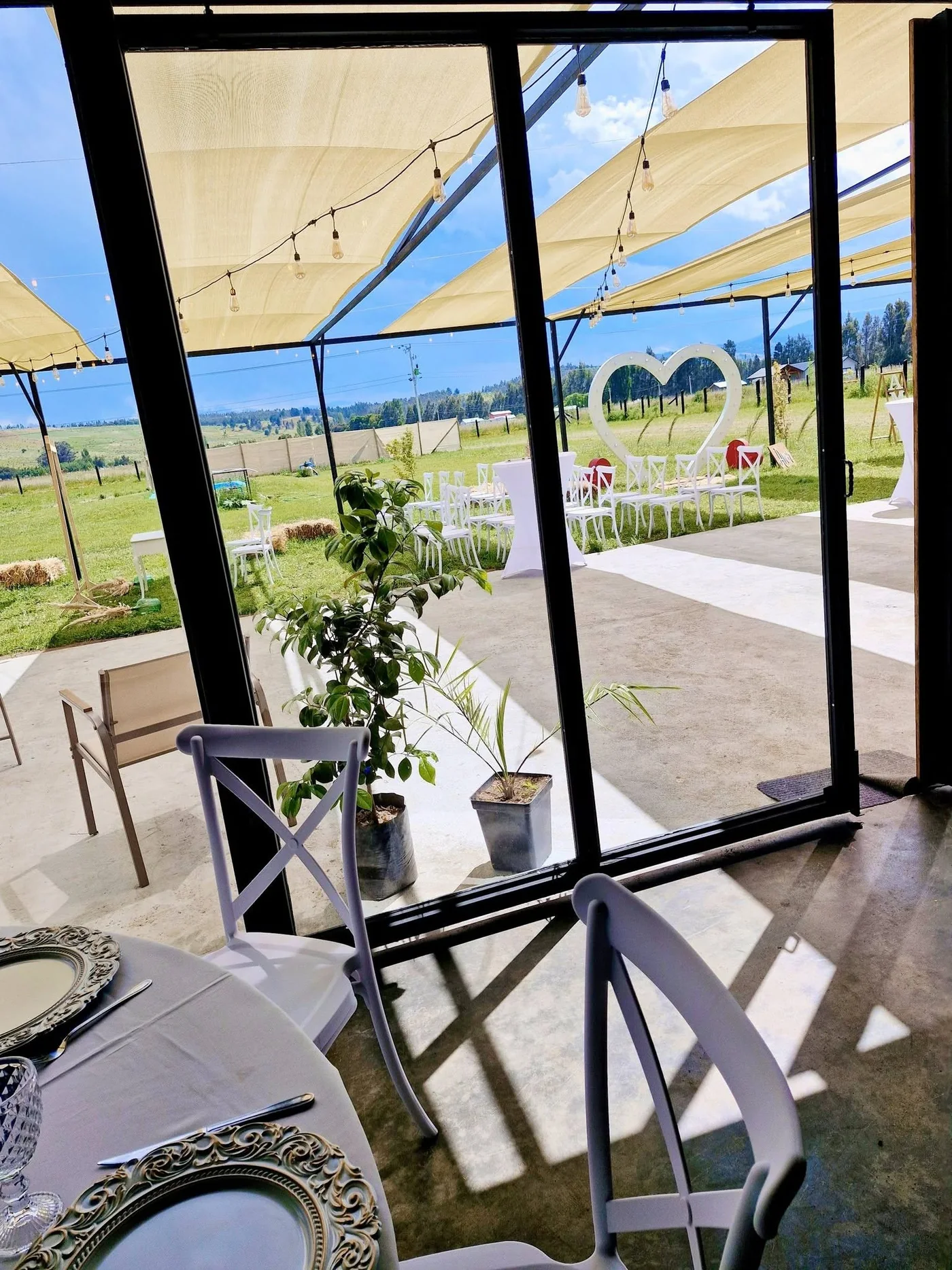 Área exterior y terraza de Centro de Eventos El Valle