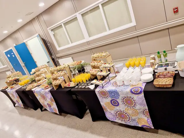 Montaje de coffee break para una actividad