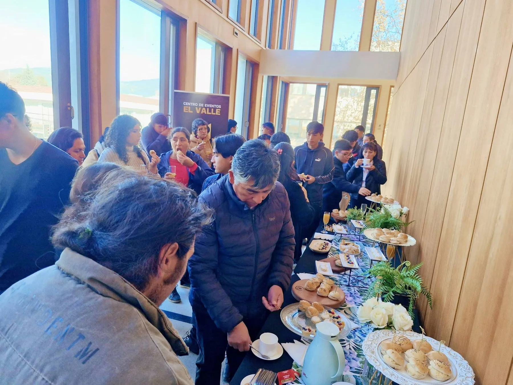 Montaje real de coffee break de Picoteo Sin Culpa